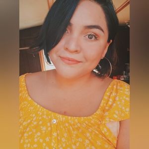 Meet your Posher, Abby